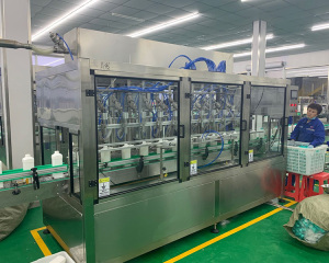 日化伺服柱塞灌裝機(jī)